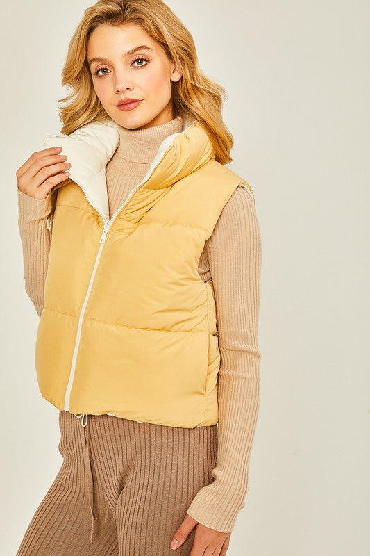 THE MOCK NECK PUFF REVERSIBLE VEST (Ivory)