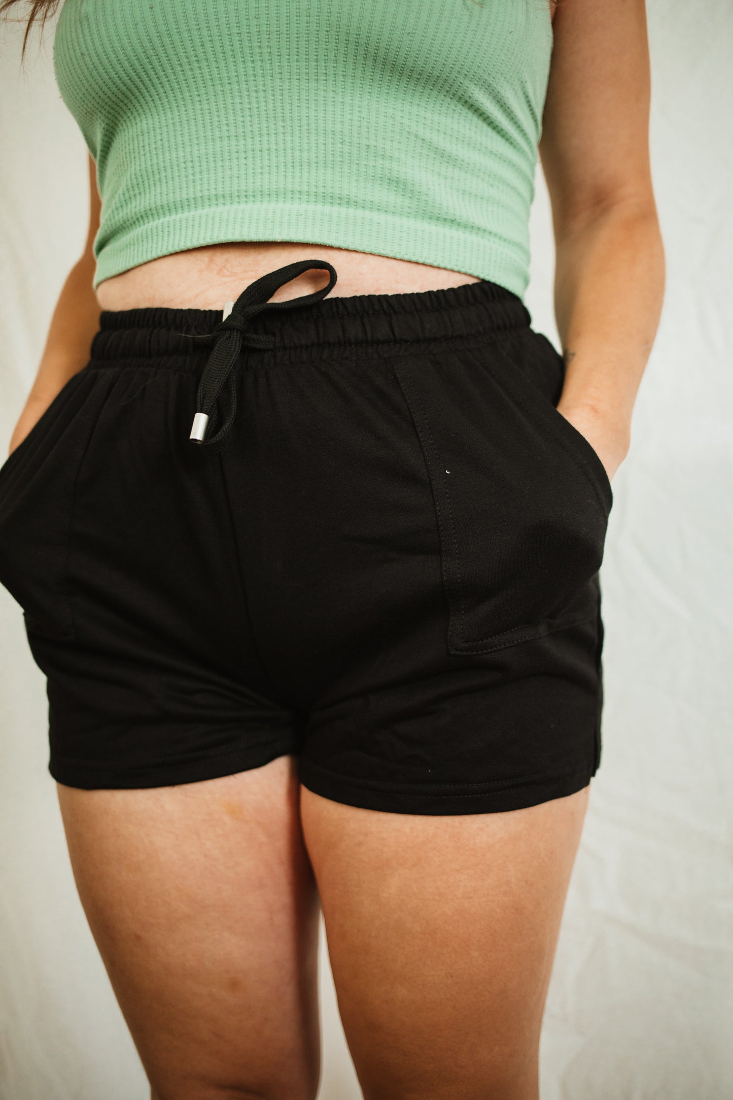 TERRY DAY OFF SHORTS (BLACK)